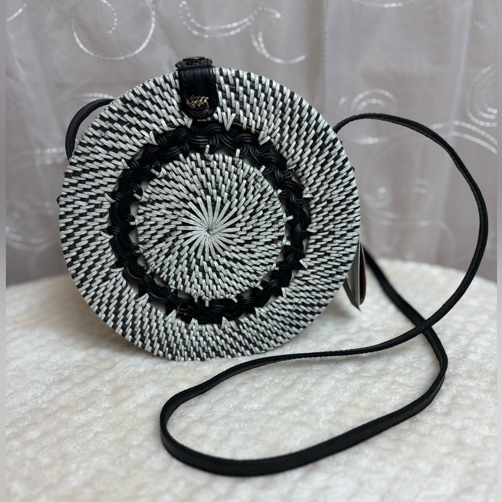 Handwoven Authentic Double Braid Round Crossbody Bag, NWT